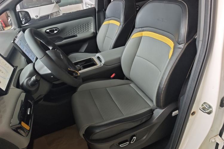 Used AION Y 2022 70 Intelligent Edition Lithium Iron Phosphate Left Front Seat