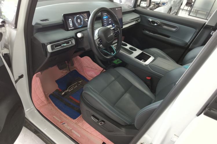 Used AION Y 2022 Plus 70 Smart Edition Left Front Seat