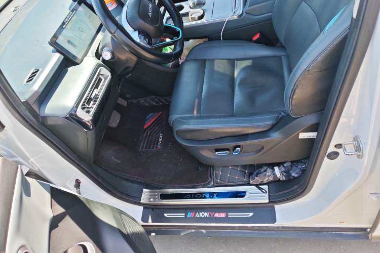 Used AION Y 2022 Plus 70 Smart Edition Left Front Seat