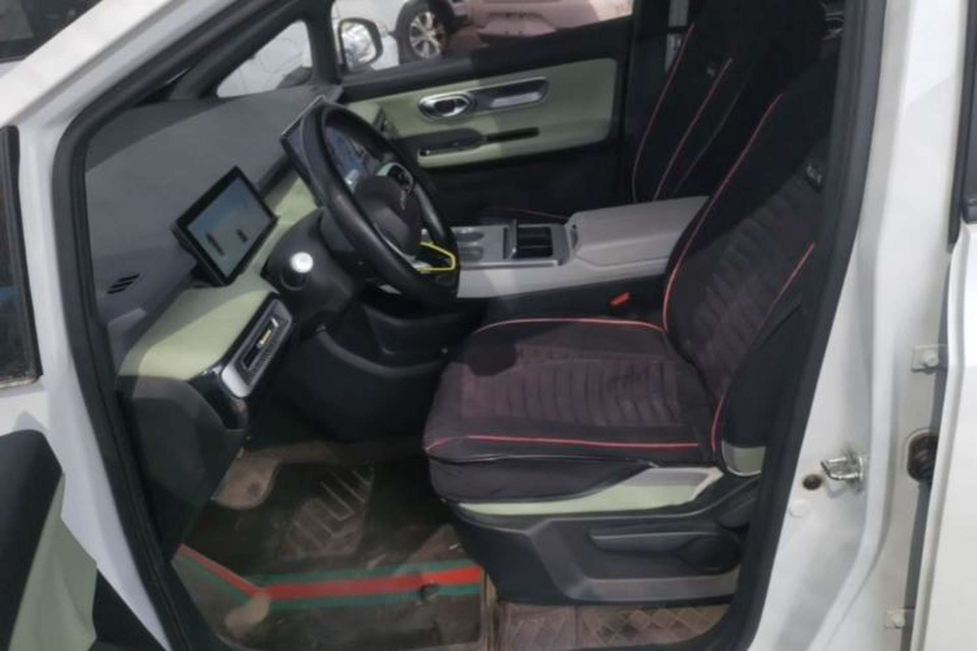 Used AION Y 2022 Plus 70 Enjoy Edition Left Front Seat