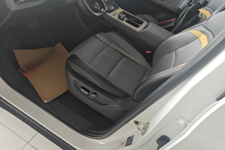 Used AION Y 2022 70 Intelligent Edition Lithium Iron Phosphate Left Front Seat