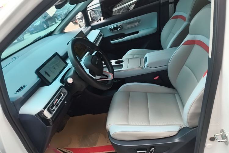 Used AION Y 2022 Plus 70 Smart Edition Left Front Seat