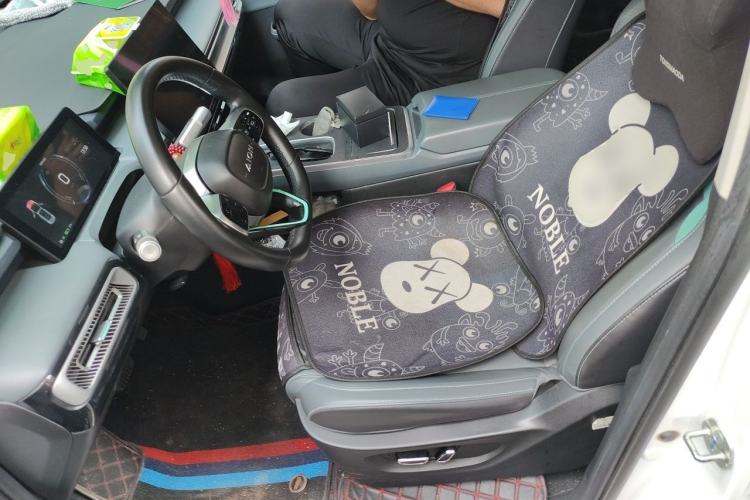 Used AION Y 2022 Plus 70 Smart Edition Left Front Seat