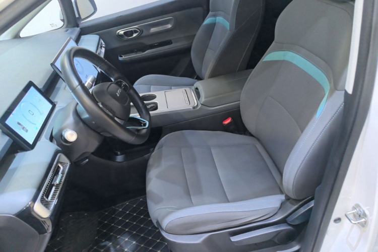 Used AION Y 2022 Plus 70 Smart Edition Left Front Seat