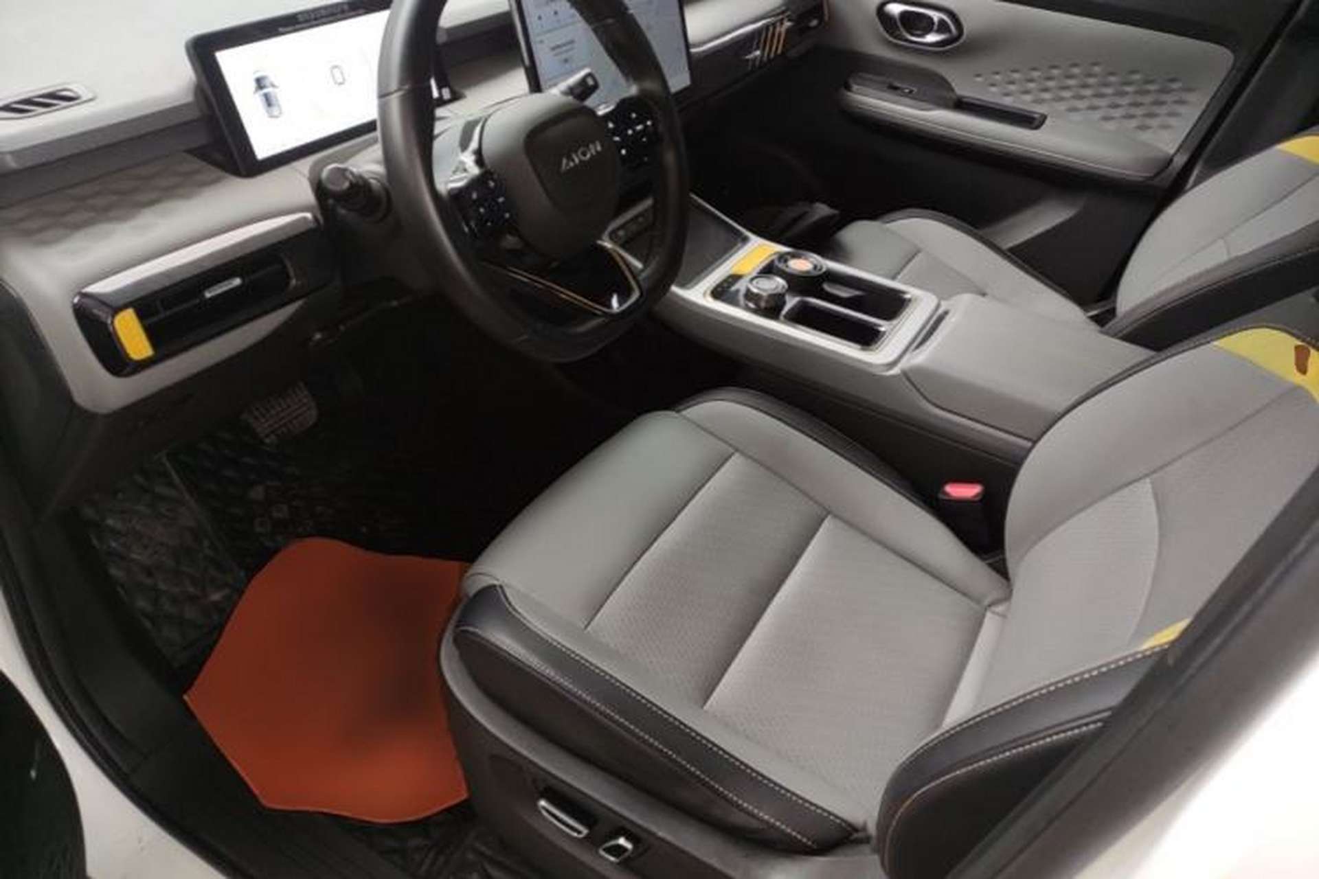 Used AION Y 2022 70 Intelligent Edition Lithium Iron Phosphate Left Front Seat