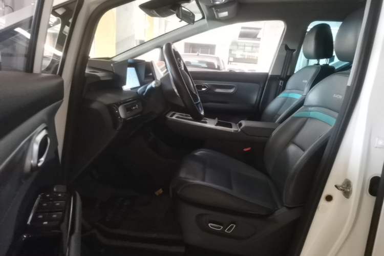 Used AION Y 2022 Plus 70 Smart Edition Left Front Seat