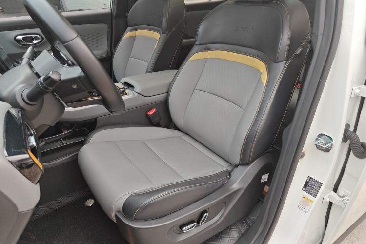 Used AION Y 2022 70 Intelligent Edition Lithium Iron Phosphate Left Front Seat