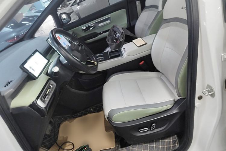 Used AION Y 2022 Plus 70 Smart Edition Left Front Seat