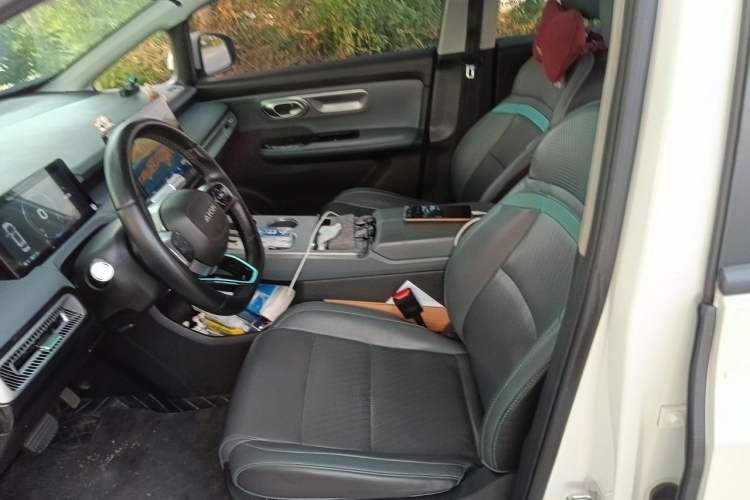 Used AION Y 2022 70 Intelligent Driving Version Lithium Iron Phosphate Left Front Seat