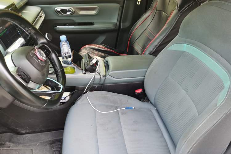 Used AION Y 2022 Plus 70 Enjoy Edition Left Front Seat