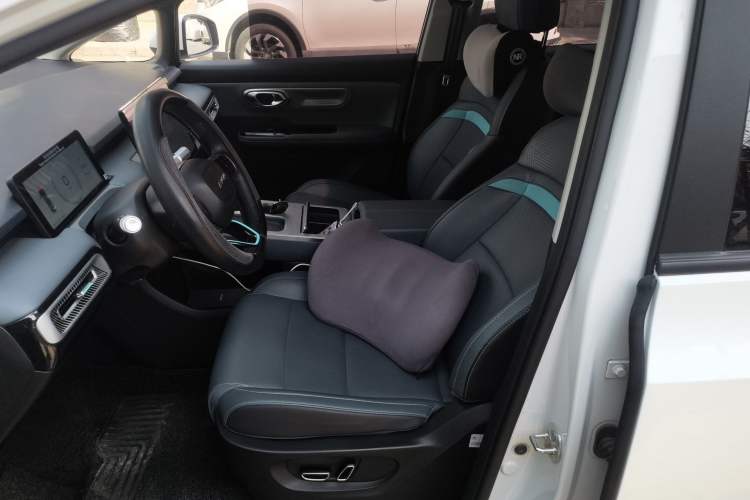 Used AION Y 2022 Plus 70 Smart Edition Left Front Seat