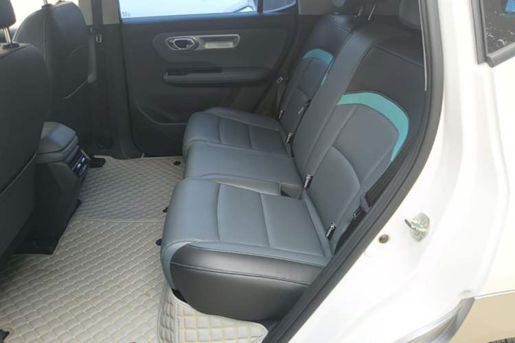 Used AION Y 2022 Plus 70 Smart Edition Left Rear Seat