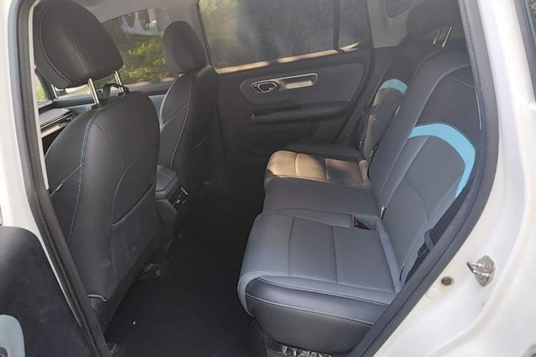 Used AION Y 2022 Plus 80 Smart Edition Left Rear Seat