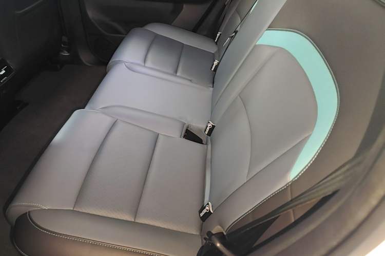 Used AION Y 2022 Plus 70 Smart Edition Left Rear Seat