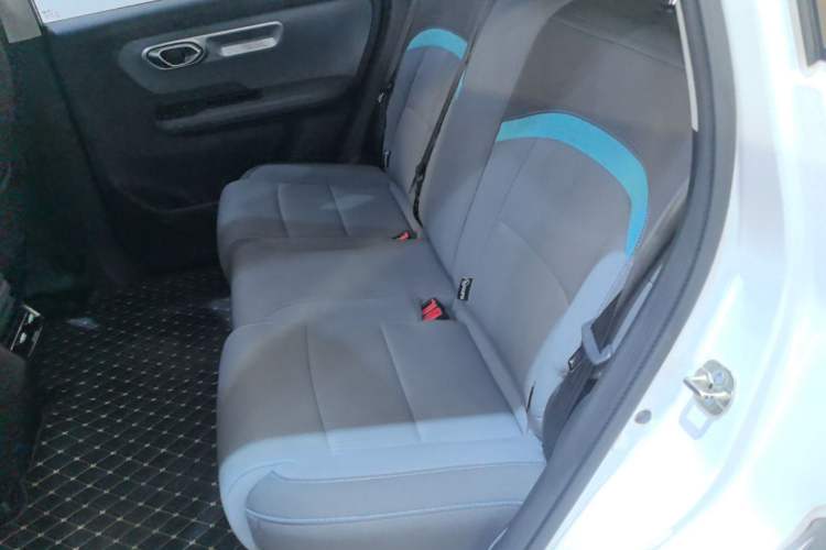 Used AION Y 2022 Plus 70 Smart Edition Left Rear Seat