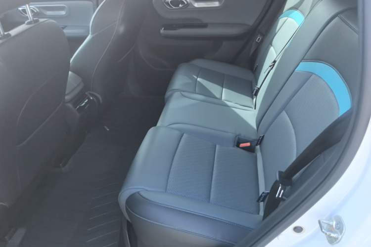 Used AION Y 2022 Plus 70 Smart Edition Left Rear Seat