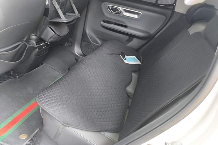 Used AION Y 2022 Plus 70 Smart Edition Left Rear Seat