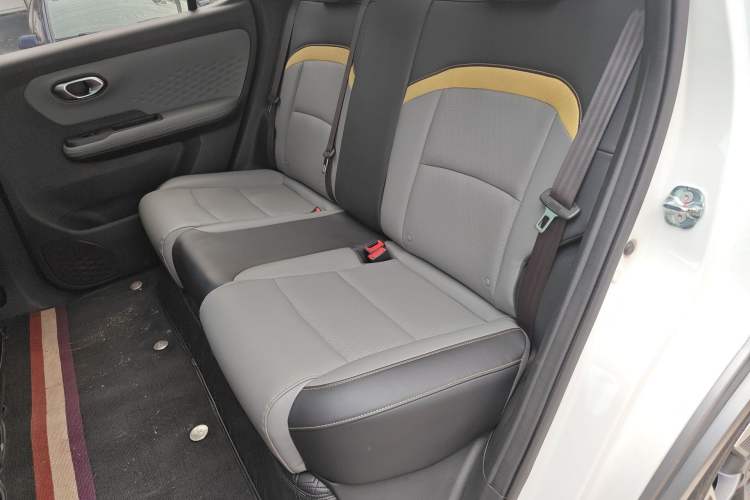 Used AION Y 2022 70 Intelligent Edition Lithium Iron Phosphate Left Rear Seat