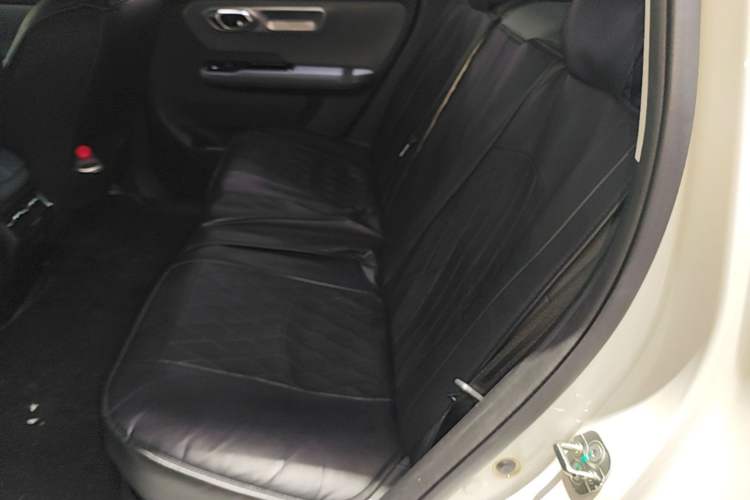 Used AION Y 2022 Plus 70 Enjoy Edition Left Rear Seat