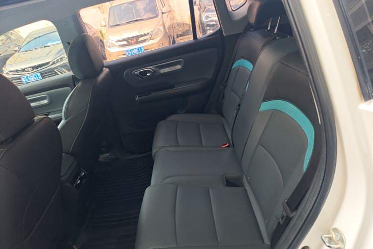 Used AION Y 2022 Plus 70 Smart Edition Left Rear Seat