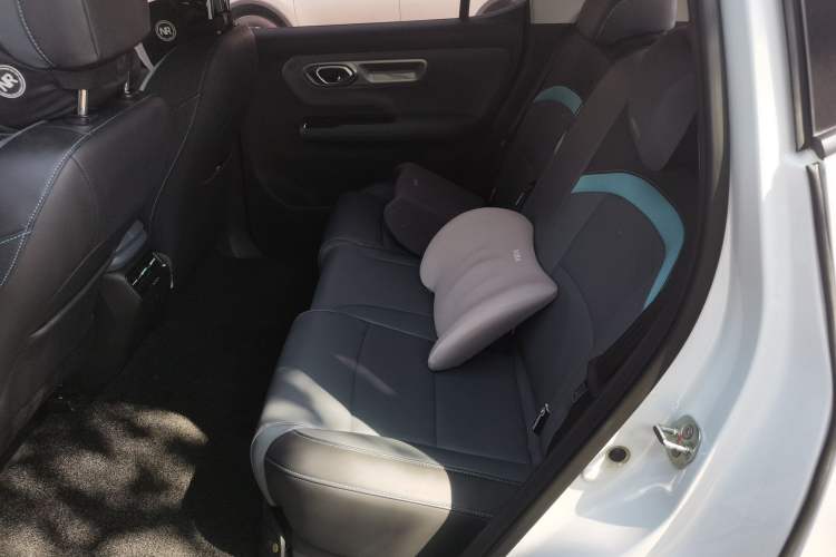 Used AION Y 2022 Plus 70 Smart Edition Left Rear Seat