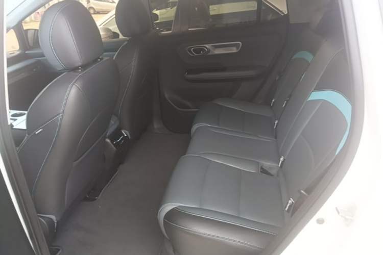Used AION Y 2022 Plus 70 Smart Edition Left Rear Seat
