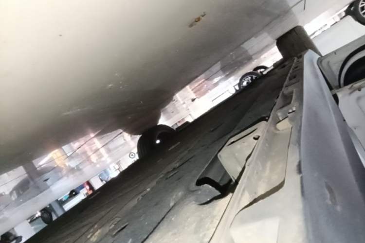 Used AION Y 2022 70 Tech Edition Lithium Iron Phosphate Left Side Sill