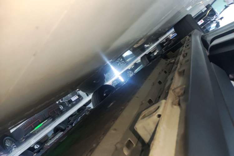 Used AION Y 2022 70 Intelligent Edition Lithium Iron Phosphate Left Side Sill