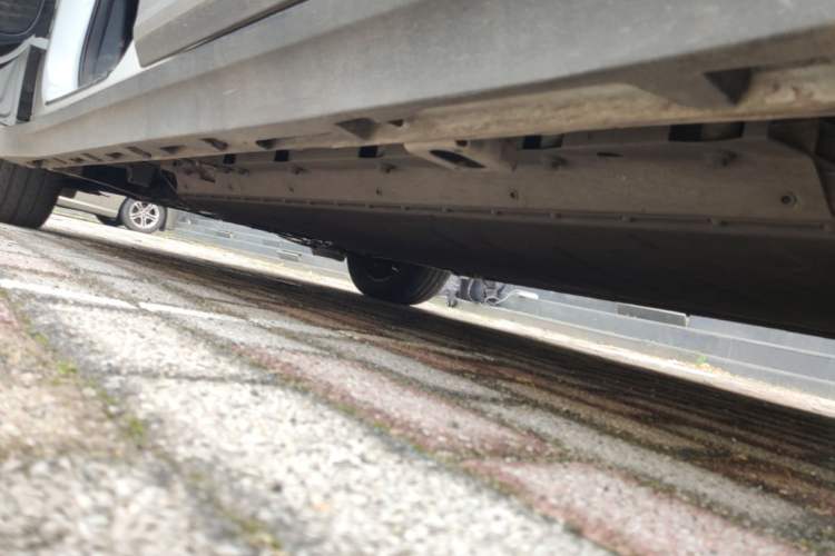Used AION Y 2022 Plus 80 Enjoy Edition Left Side Sill