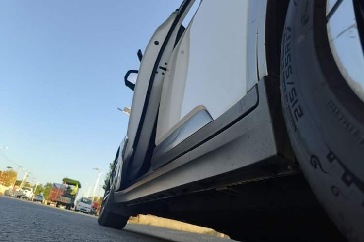 Used AION Y 2022 Plus 70 Smart Edition Left Side Sill