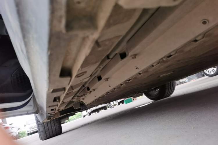 Used AION Y 2022 70 Intelligent Edition Ternary Lithium Left Side Sill