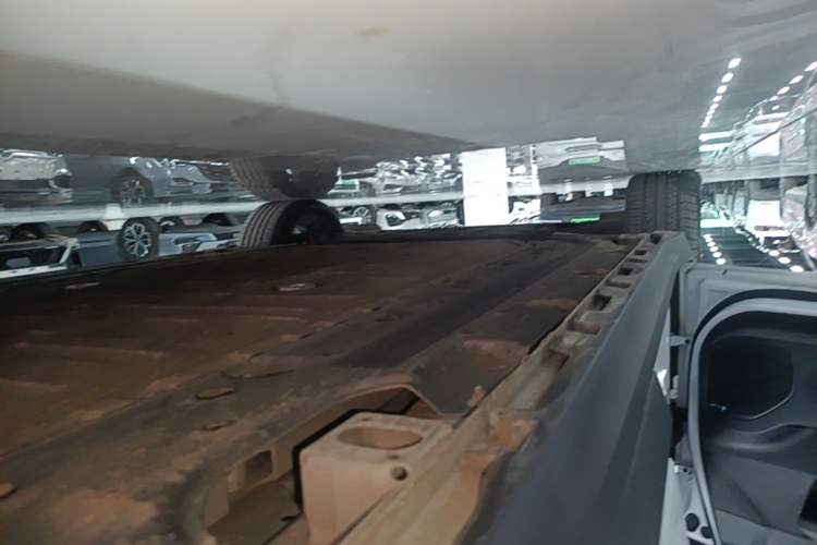 Used AION Y 2022 70 Tech Edition Lithium Iron Phosphate Left Side Sill