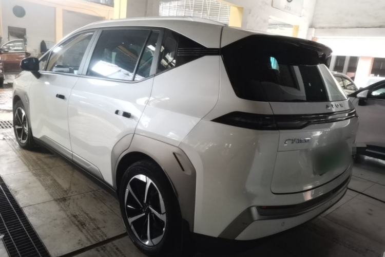 Used AION Y 2022 Plus 70 Smart Edition Rear Left 45 Deg