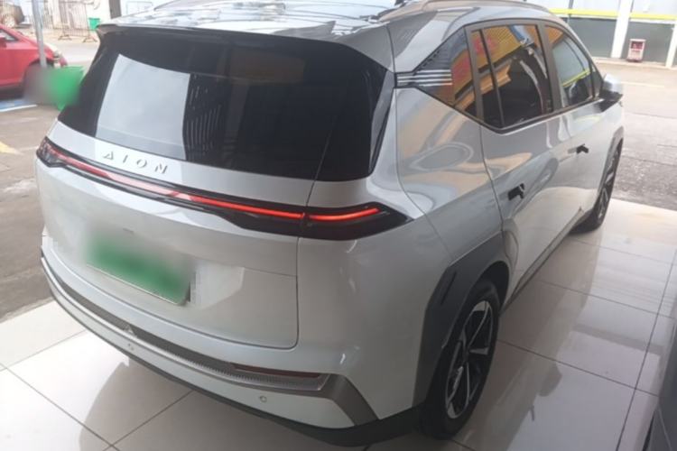 Used AION Y 2022 Plus 70 Smart Edition Rear Right 45 Deg