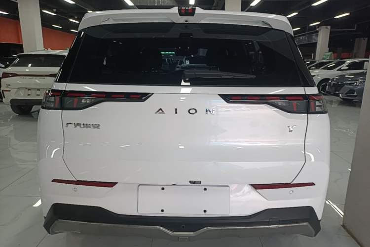 Used AION Y 2022 70 Tech Edition Lithium Iron Phosphate Rear