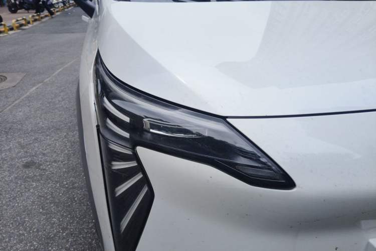 Used AION Y 2022 Plus 70 Smart Edition Right Front Headlight