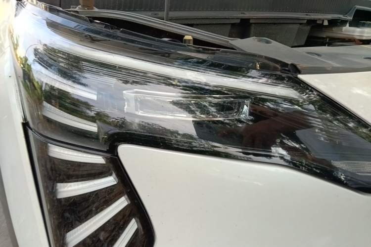 Used AION Y 2022 70 Intelligent Driving Version Lithium Iron Phosphate Right Front Headlight