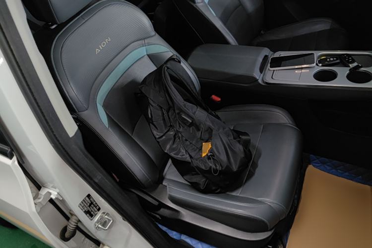 Used AION Y 2022 Plus 70 Smart Edition Right Front Seat