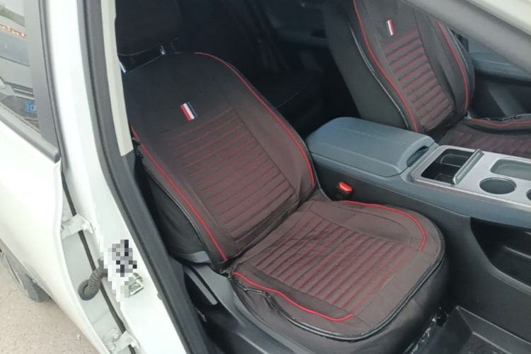 Used AION Y 2022 Plus 70 Enjoy Edition Right Front Seat