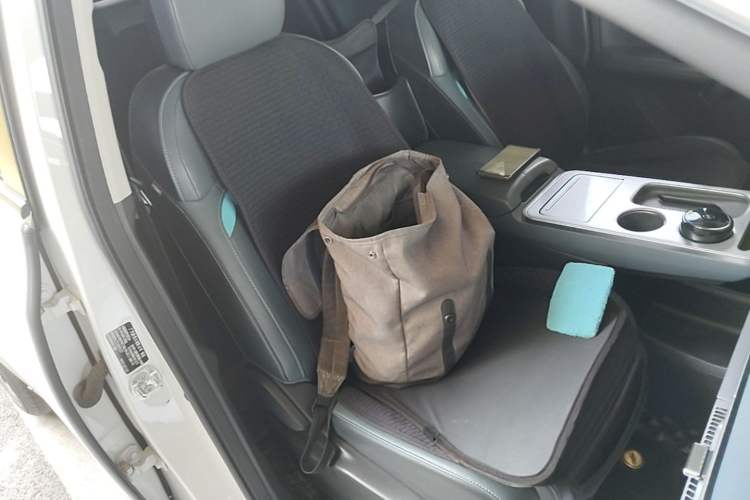 Used AION Y 2022 Plus 70 Smart Edition Right Front Seat