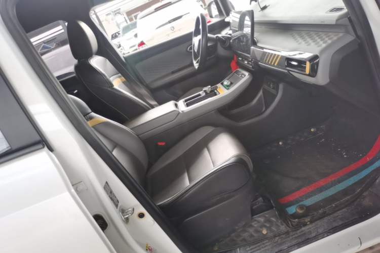 Used AION Y 2022 70 Intelligent Edition Ternary Lithium Right Front Seat