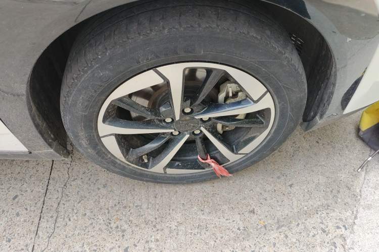 Used AION Y 2022 Plus 70 Smart Edition Right Front Wheel Hub