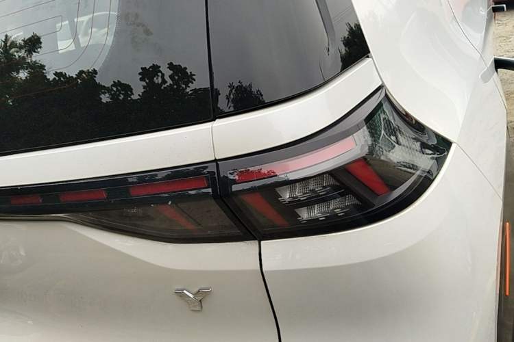 Used AION Y 2022 70 Enjoyment Edition Lithium Iron Phosphate Right Rear Taillight