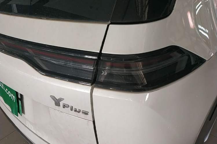 Used AION Y 2022 Plus 70 Smart Edition Right Rear Taillight