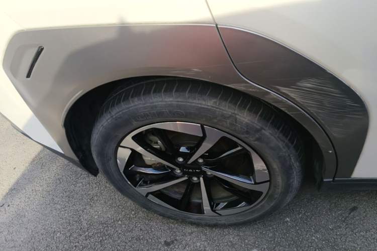 Used AION Y 2022 Plus 70 Smart Edition Right Rear Wheel Hub