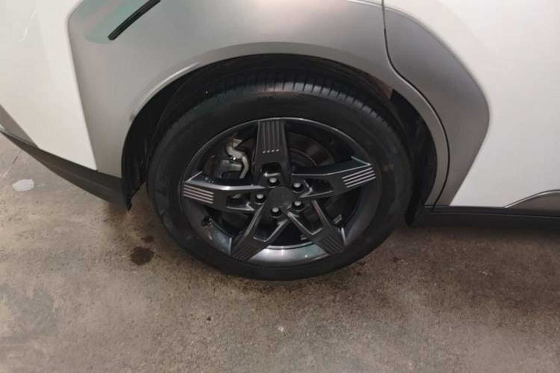 Used AION Y 2022 Plus 70 Tech Edition Right Rear Wheel Hub