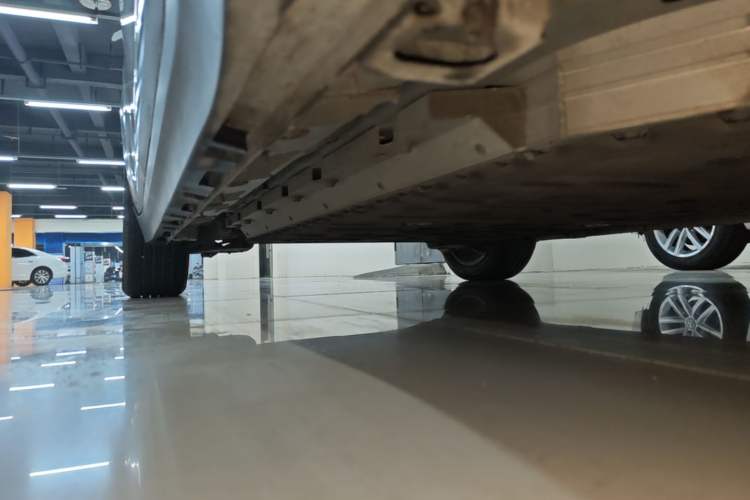 Used AION Y 2022 Plus 70 Smart Edition Right Side Sill