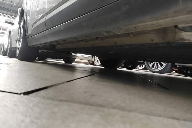 Used AION Y 2022 70 Enjoyment Edition Lithium Iron Phosphate Right Side Sill