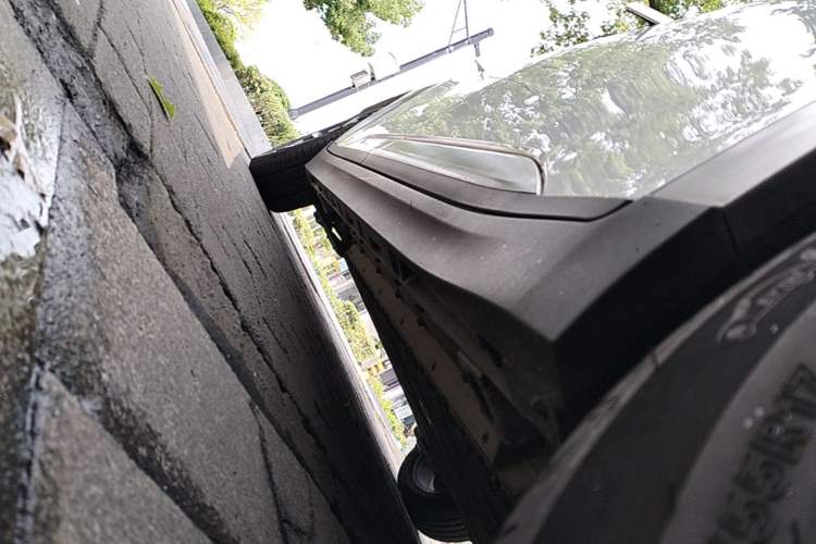 Used AION Y 2022 Plus 70 Smart Edition Right Side Sill