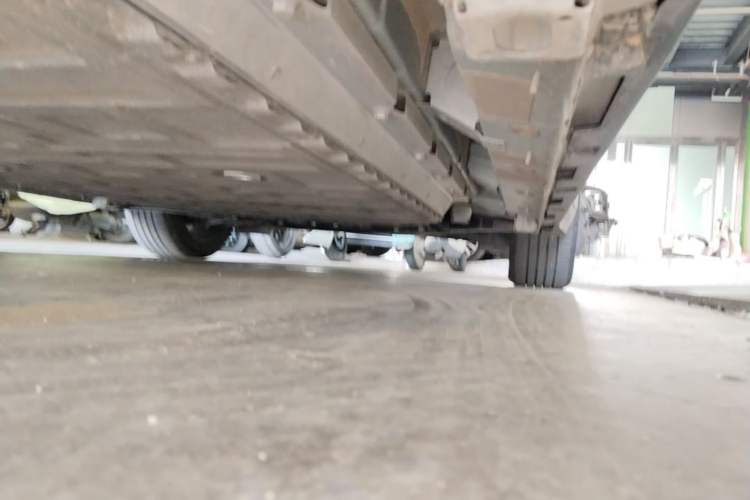 Used AION Y 2022 Plus 70 Smart Edition Right Side Sill
